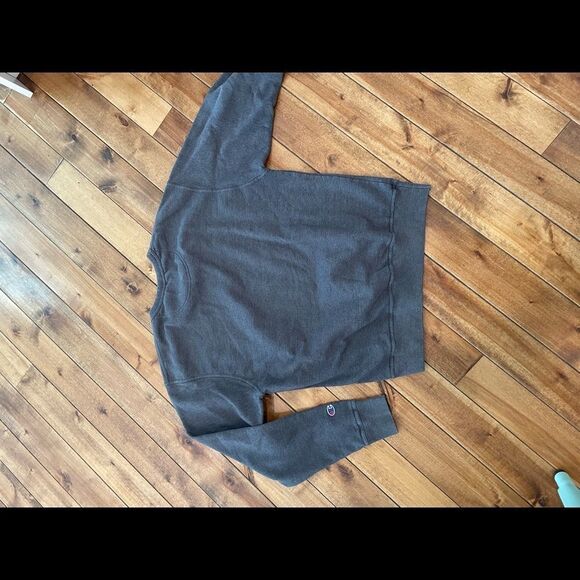 Grey Champion Sweater - Picture 4 of 5